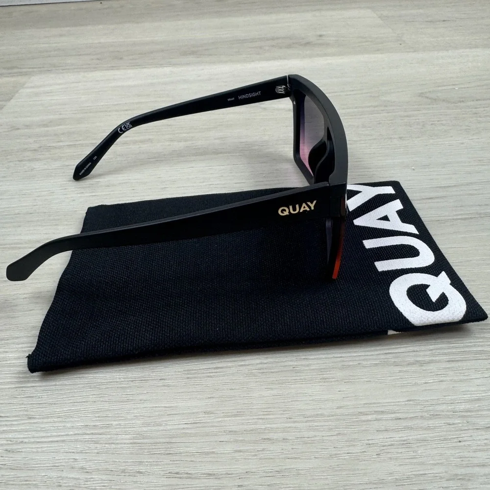 Quay Australia Hindsight Oversized Shield Sunglasses Black Pink
